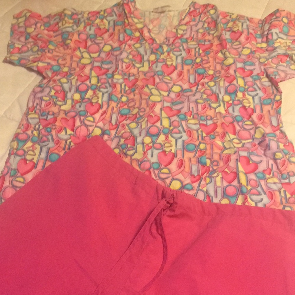 Women’s scrubs